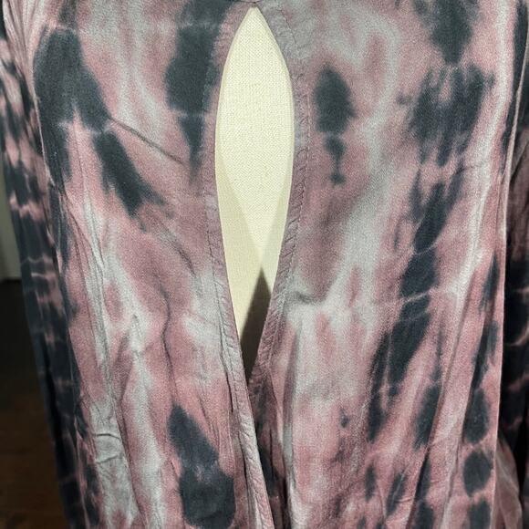 NWT Young Fabulous & Broke Black Pink Tie Dye Key Hole Long Sleeve Blouse M - Picture 8 of 14